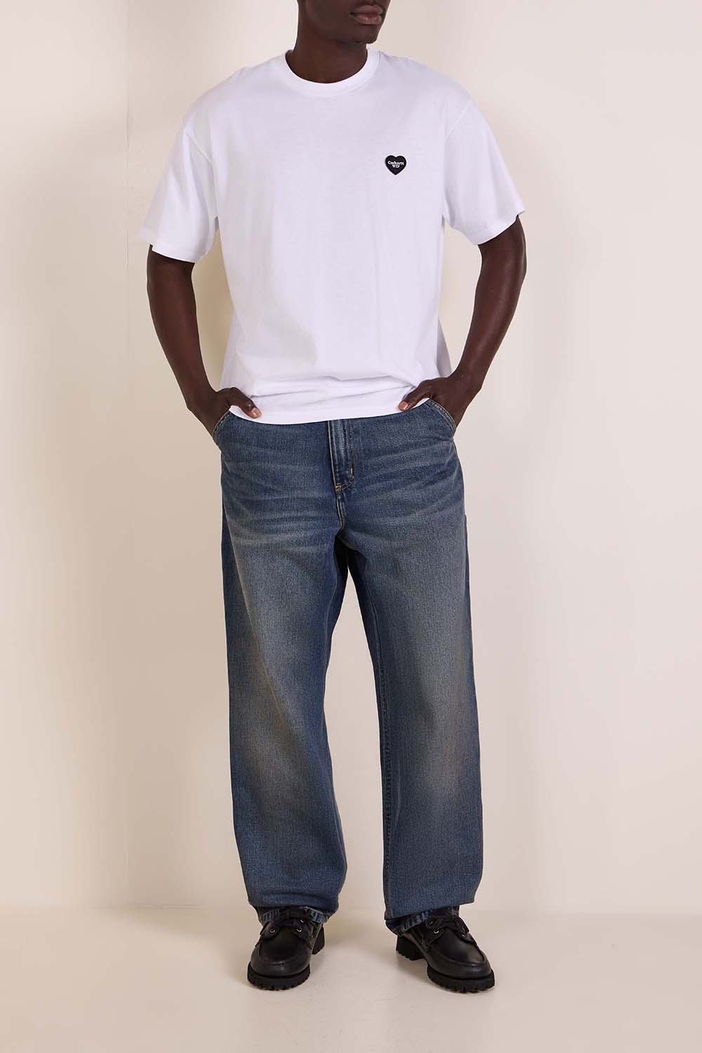 חולצת טי בגזרה משוחררת